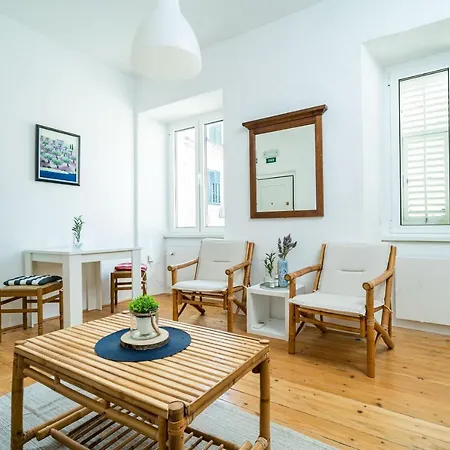 Laus Ii, Lovely In Old Town Apartment Dubrovnik