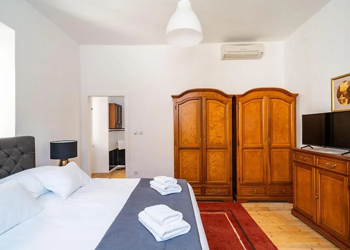 Laus Ii, Lovely In Old Town Dubrovnik