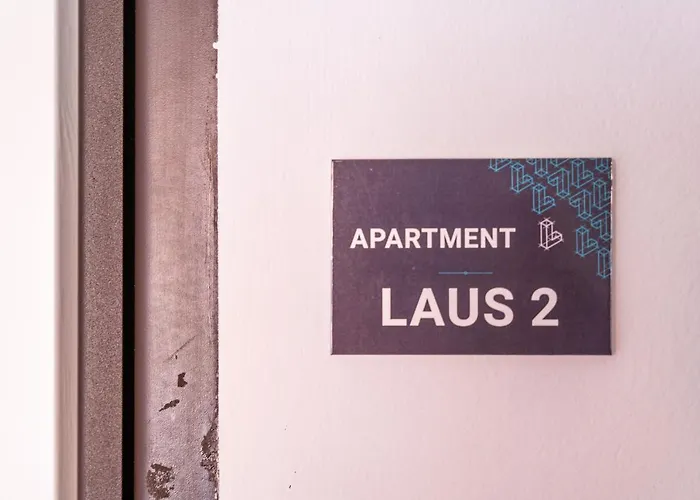 Laus Ii, Lovely In Old Town