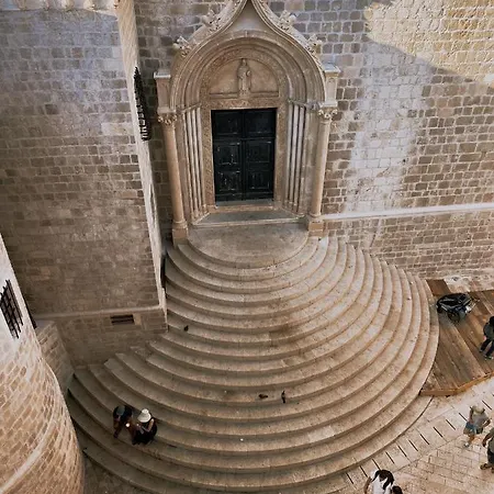 Laus Ii, Lovely In Old Town Dubrovnik